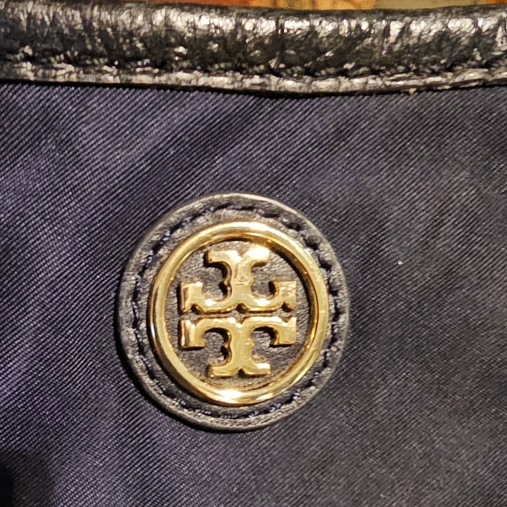 Tory Burch Navy Blue Nylon and leather Crossbody Preloved - Picture 4 of 16
